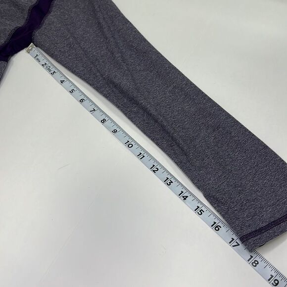 Champion Women’s Purple Quarter Zip Long Sleeve Pullover Size Medium - Picture 11 of 12